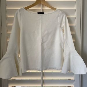 Karen Kane Ivory/White Top— Size Medium